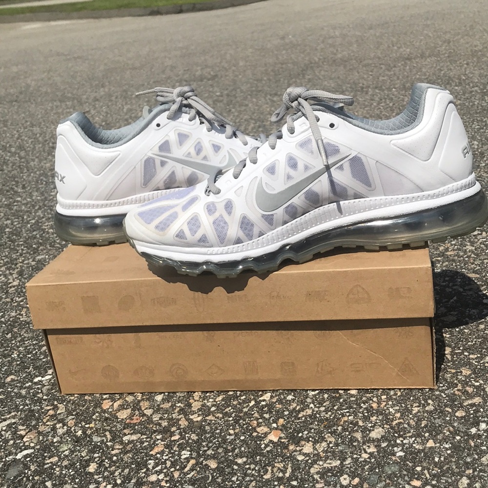 Nike Airmax 2011 Men’s Size 9